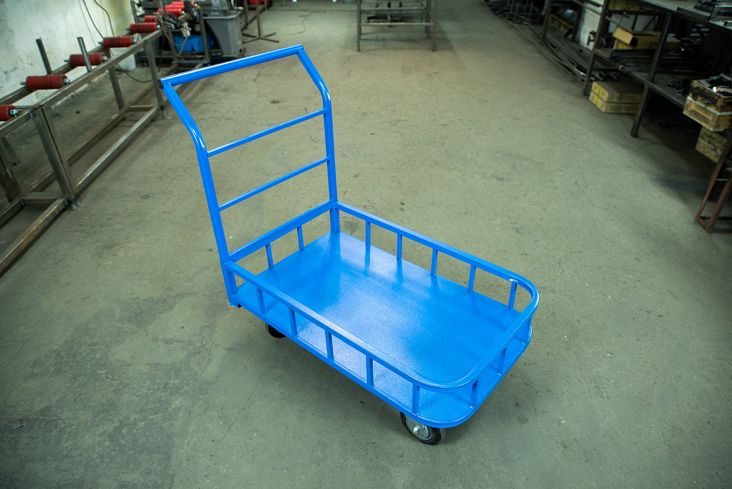 Платформенная тележка с бортами TOR ТП-МБ для любых задач